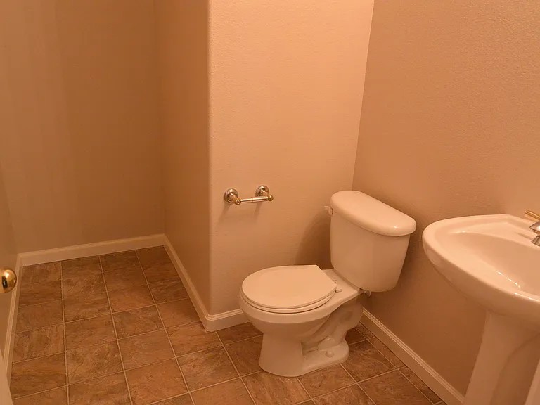 6102 W Seeger Ct — Photo 12