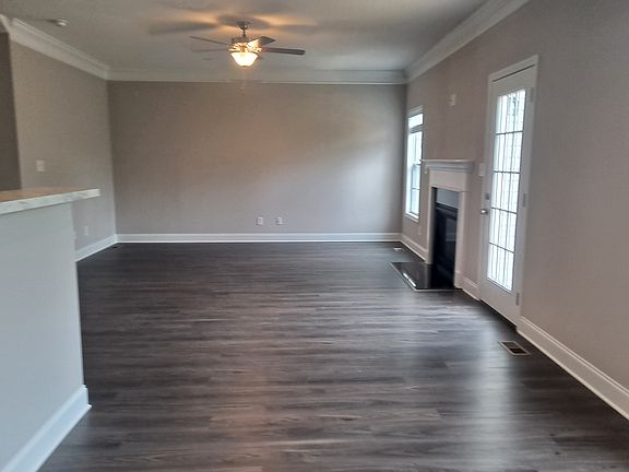 3rd image of 9218 Upstream Ln