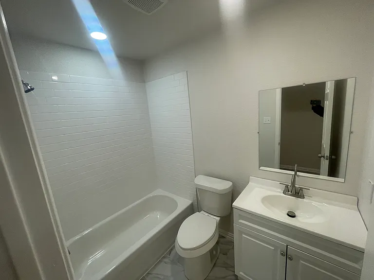 103 McKinley St — Photo 6
