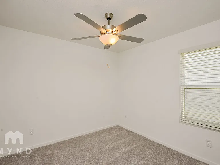 2745 Mistwood Dr — Photo 18