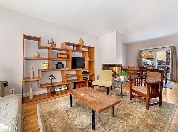 5th image of 6254 N Greenview Ave