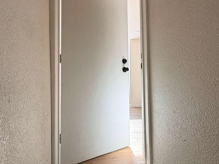 Unit Photo