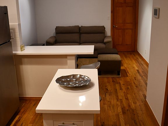 2nd image of 224 Eckford St Floor 2