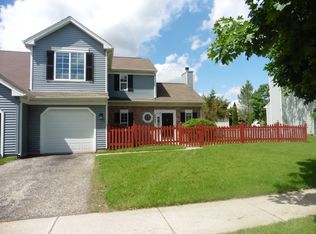2442 Aspen Dr, Woodstock, IL 60098