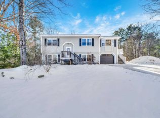 4 Coolidge Way, Raymond, NH 03077