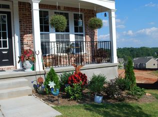 132 Edgewater Trl, Canton, GA 30115