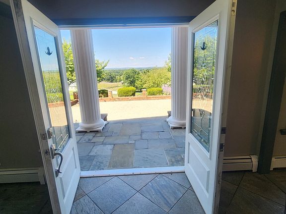 5th image of 285 Hill Rd