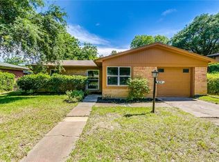 829 Blackburn St, Grand Prairie, TX 75050
