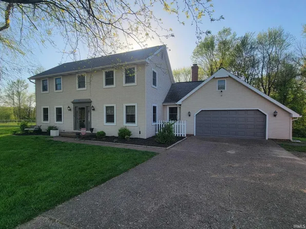 6822 Holly Dr, Newburgh, IN 47630