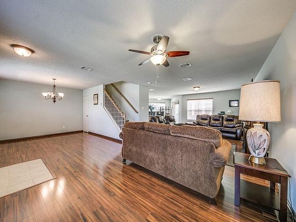 5th image of 14912 Bell Manor Ct