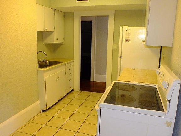 5th image of 4229 Saint Johns Ave #B