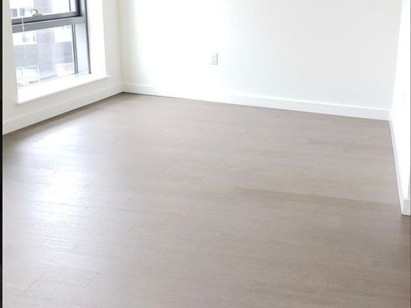 3rd image of 250 N 10th St APT 335