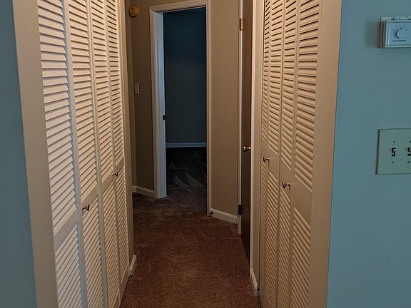 3rd image of 129 Westscott Dr #B