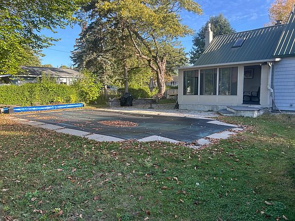 Spacious yard and in-ground pool
