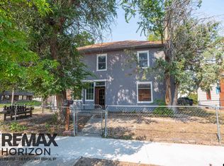 214 S 4th St, Douglas, WY 82633