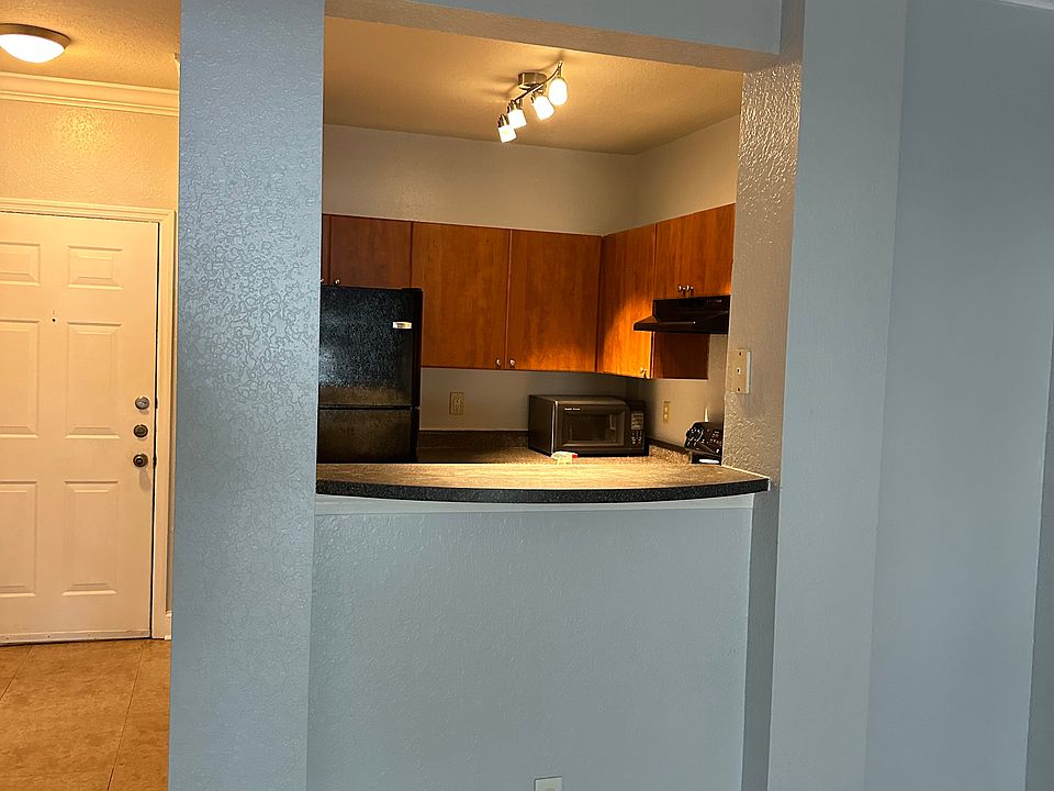 1st image of 300 E South St Unit 1003