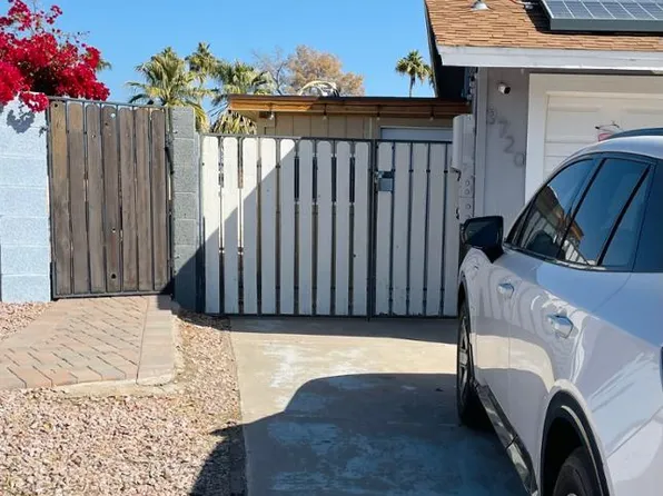 3720 W Mauna Loa Ln, Phoenix, AZ 85053