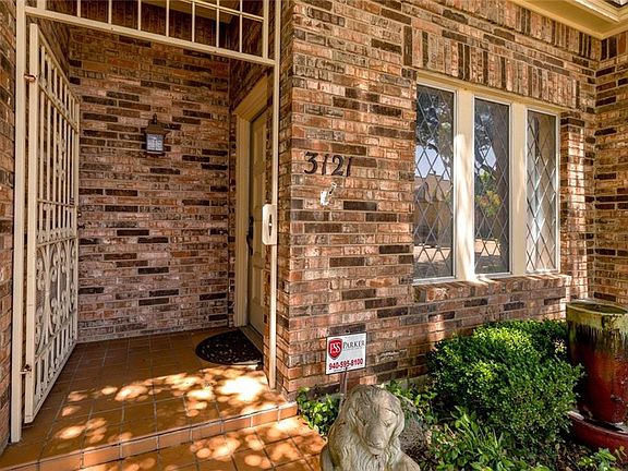 3rd image of 3121 Stonehenge Ln