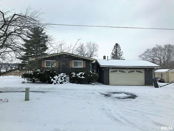 2nd image of 1320 2nd St S