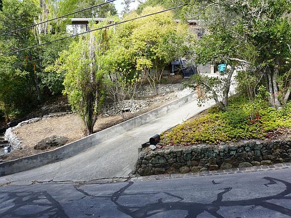 2nd image of 107 Fey Dr