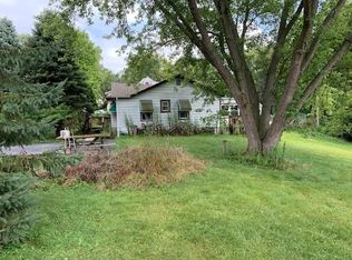 6316 Hillcrest Rd, Cary, IL 60013