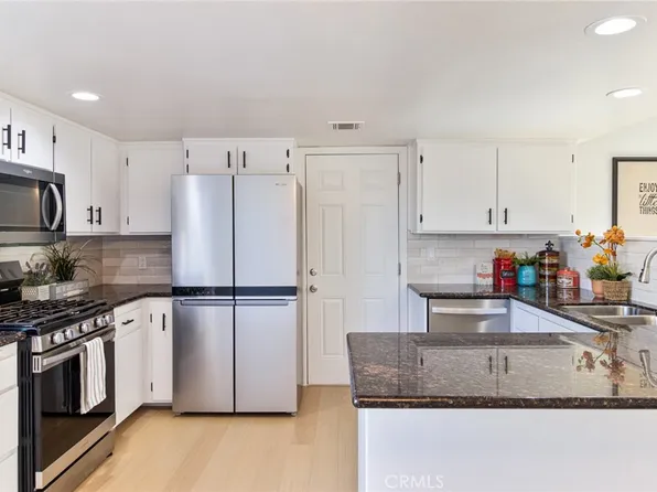 6556 Lupine Ave, Twentynine Palms, CA 92277