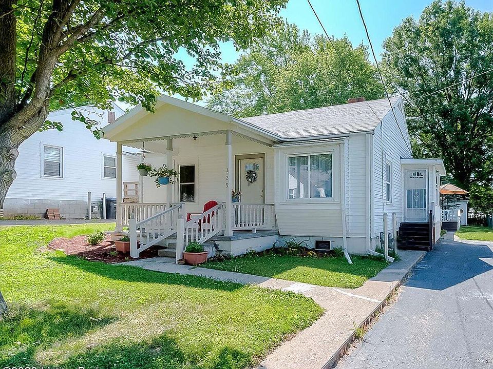 1st image of 225 Grandview Dr