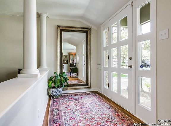 4th image of 512 CANTERBURY HILL