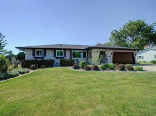 6699 Winding Way, Deforest, WI 53532