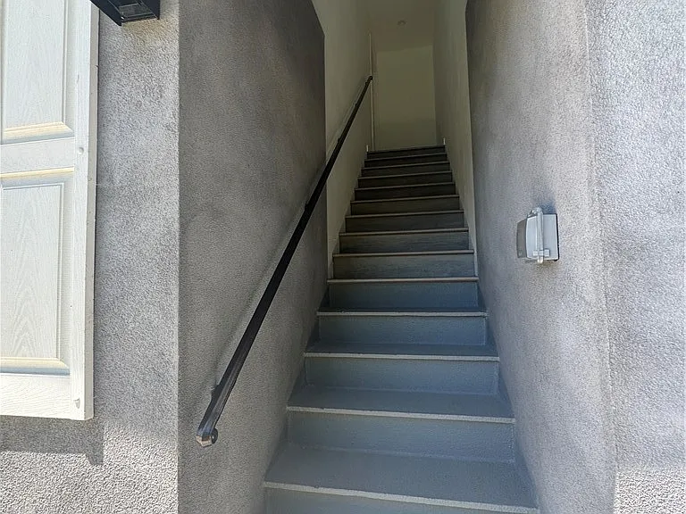 4 Cypress — Photo 9