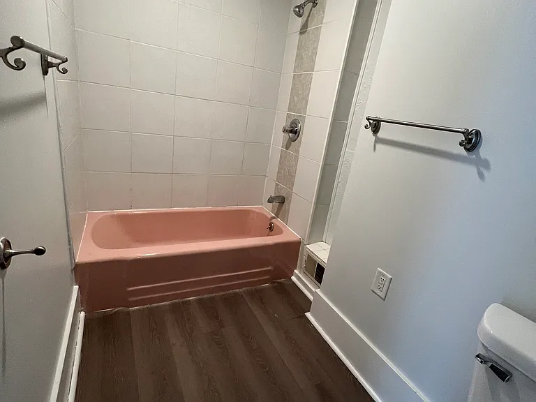 541 Lincoln Ave NW — Photo 10