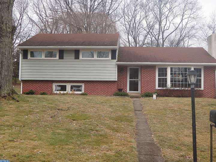 2165 Horseshoe Dr, Pottstown, PA 19464 Zillow