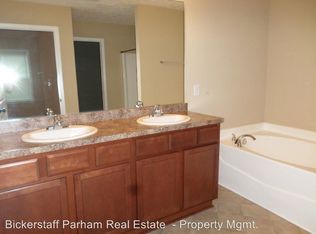 14 Forest Ridge Ln, Phenix City, AL 36869