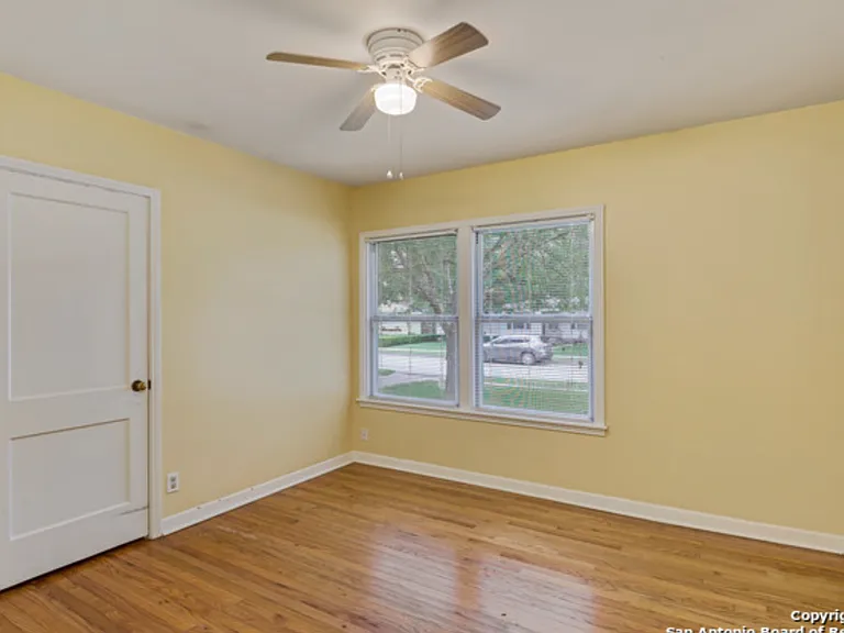 415 N Meadowlane Dr — Photo 12