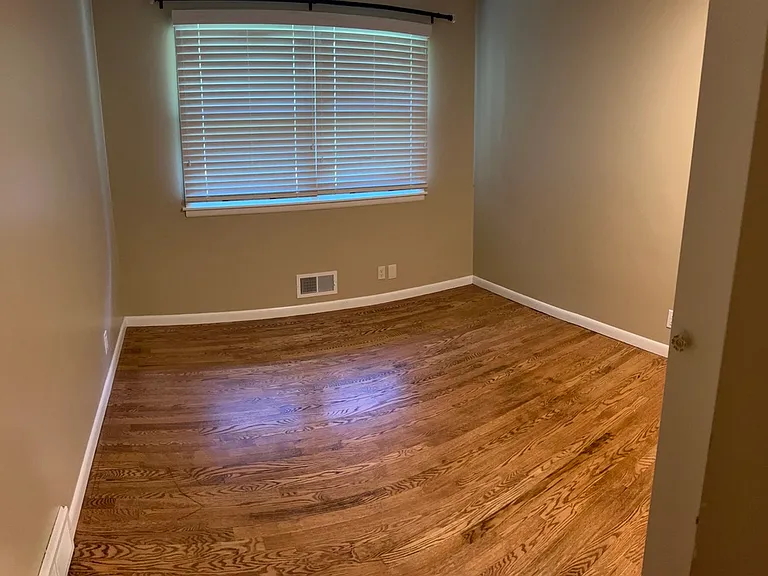 2607 Lomond Dr — Photo 8