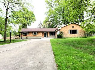 7544 Amber Ln, Brecksville, OH