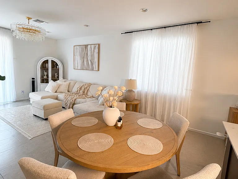 9536 W Verde Ln — Photo 3