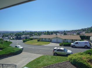 203 N 72nd Ave #A, Yakima, WA 98908