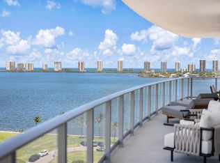 North, Lake Park, FL 33403