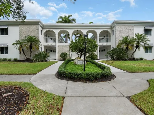 (undisclosed Address), Naples, FL 34102