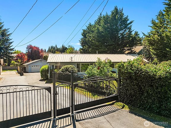 2nd image of 4817 S 175th Street