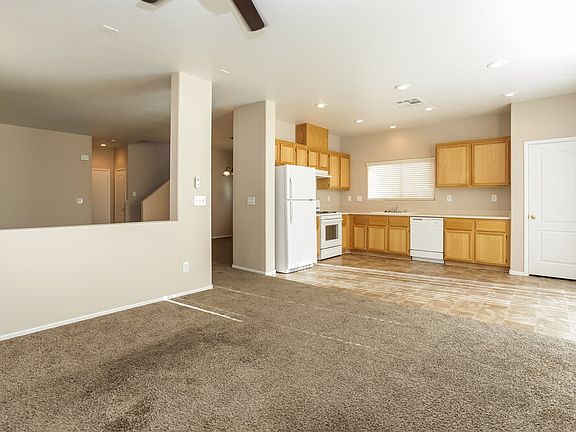 2nd image of 6716 Old Valley St