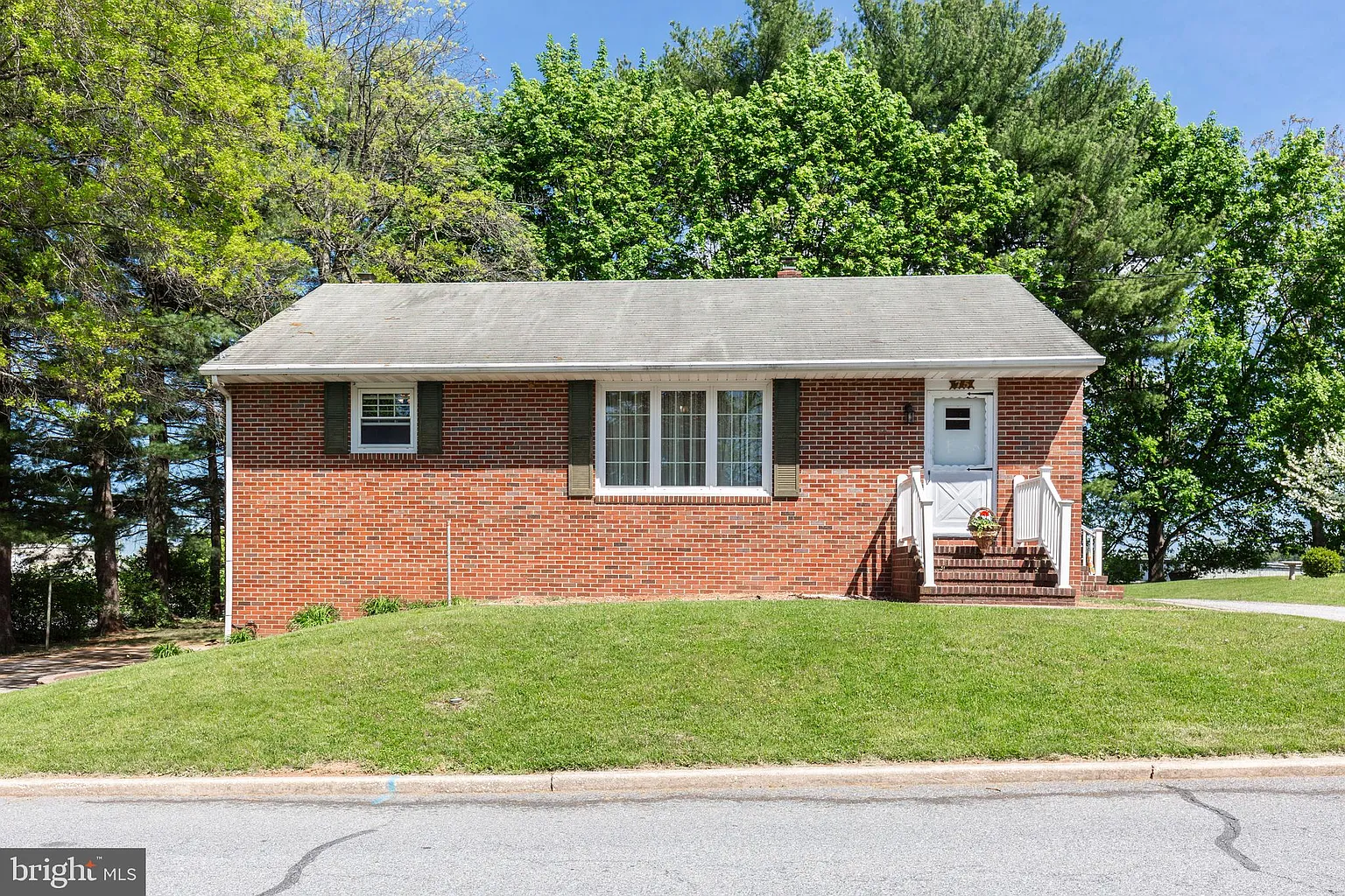 75 George St photo 1