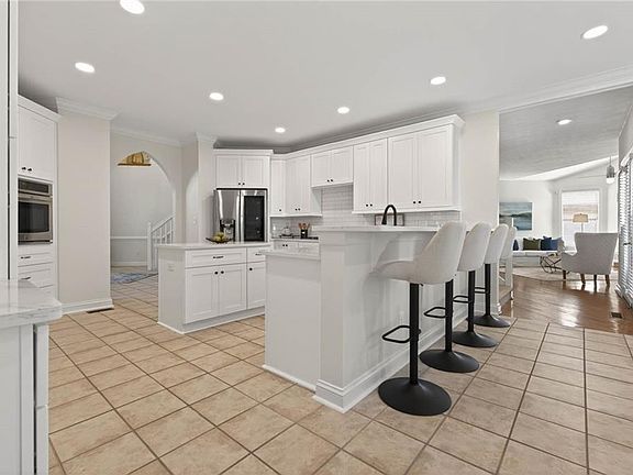 5th image of 4051 Timber Ridge Dr