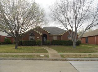 7205 Caruth Dr, Rowlett, TX 75089
