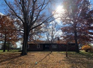 16502 W Garrett Rd, Glasford, IL 61533