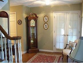 2nd image of 2929 Holly Ln