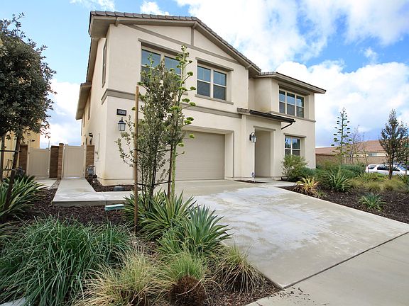 3rd image of 30635 Aspen Glen St