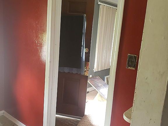 5th image of 14814 Edgewood Ave