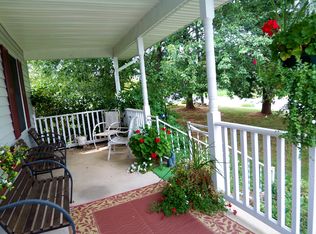 452 Mount Torrey Rd, Lyndhurst, VA 22952